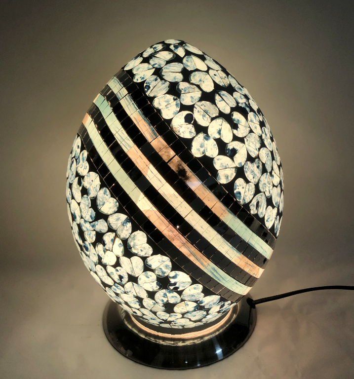 Lampada da Tavolo a Uovo in Mosaico di Vetro – Abat Jour Decorativa