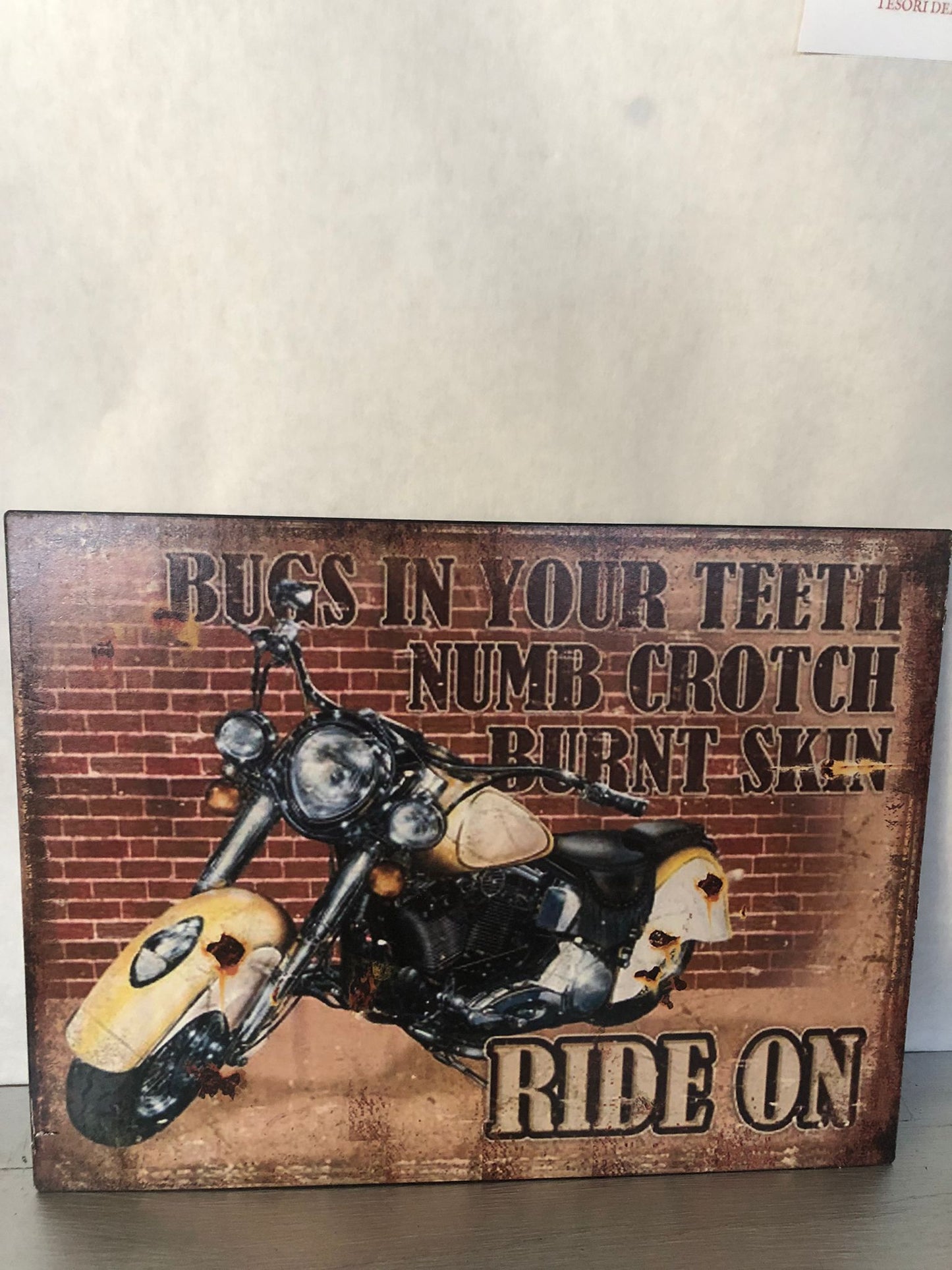 Targa Vintage in Metallo Moto Ride On – Insegna Retrò da Parete per Biker e Garage
