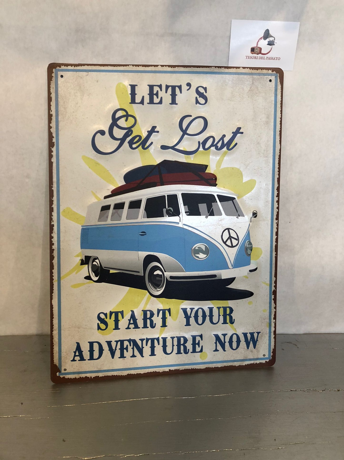 Targa Vintage Volkswagen Van – Insegna Metallo Retrò Viaggi Avventura – Let’s Get Lost