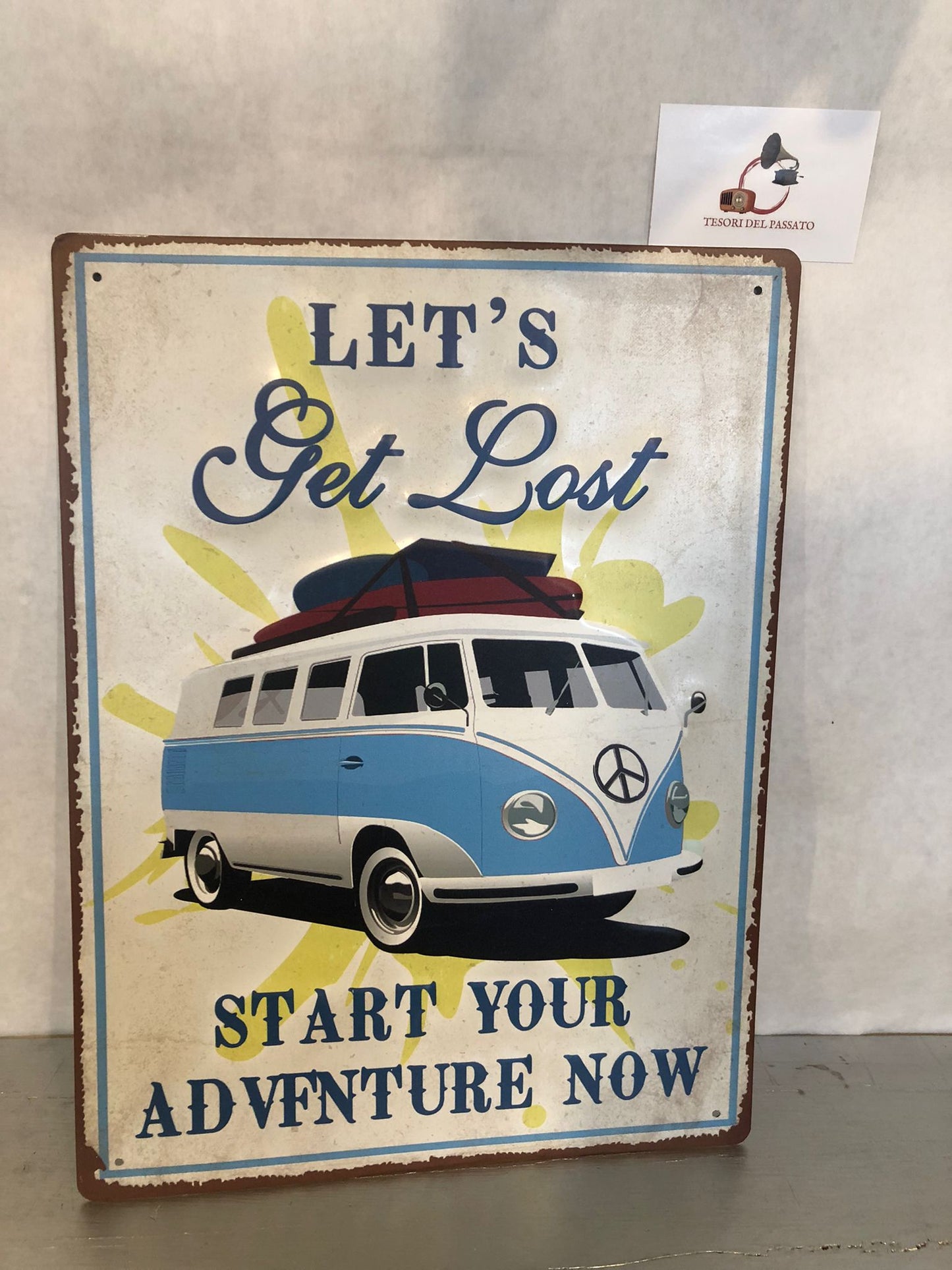 Targa Vintage Volkswagen Van – Insegna Metallo Retrò Viaggi Avventura – Let’s Get Lost