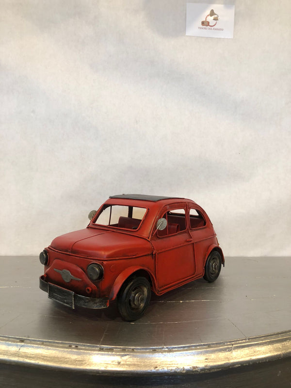 decorazione vintage per la casa, ufficio o negozio

pezzo da collezione per appassionati di auto storiche

regalo originale per amanti delle auto italiane

arredamento retrò per vetrine e locali a tema anni ’50 e ’6