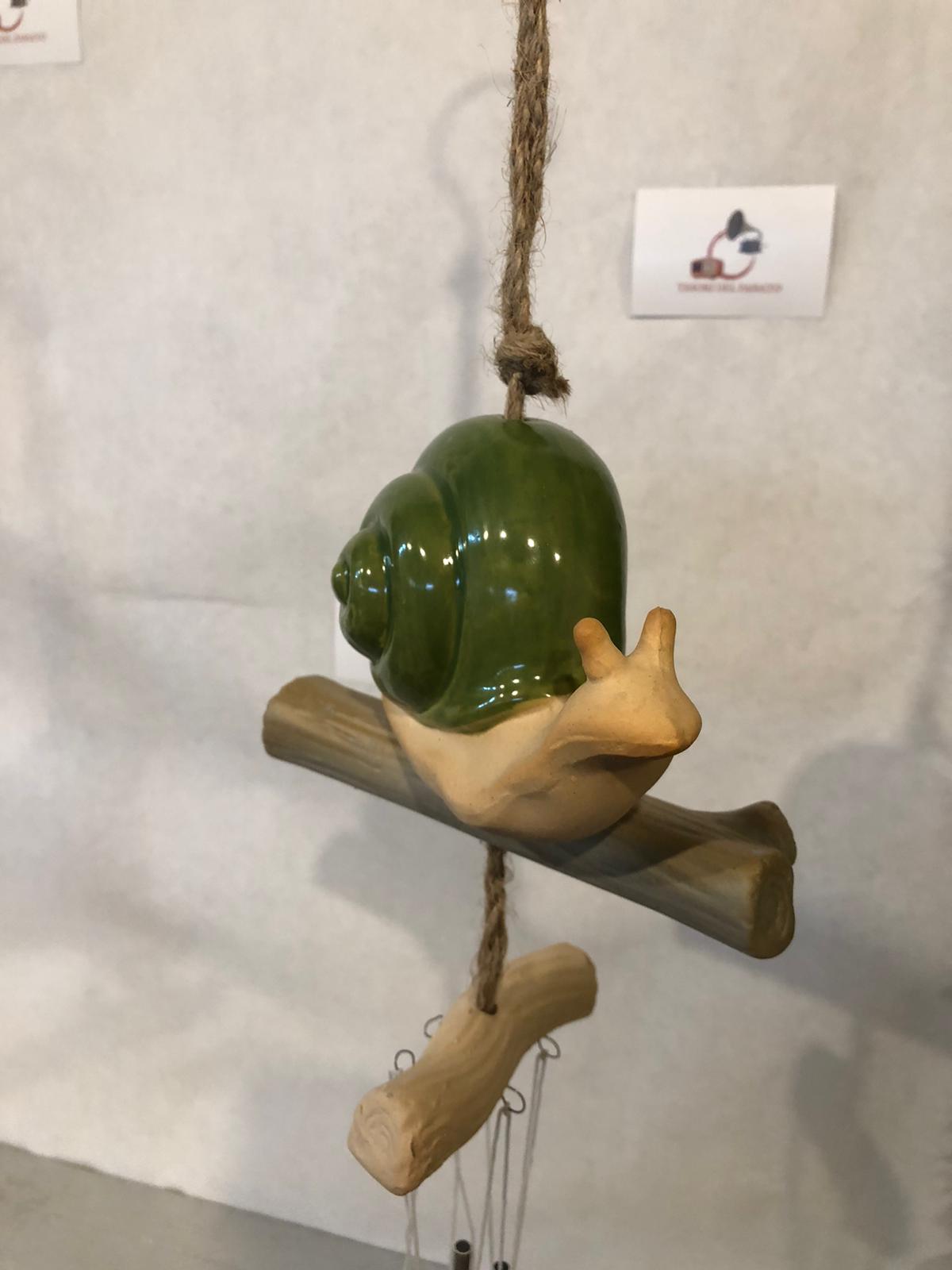 Pendaglio a Vento Lumaca in Ceramica – Wind Chime Decorativo da Giardino