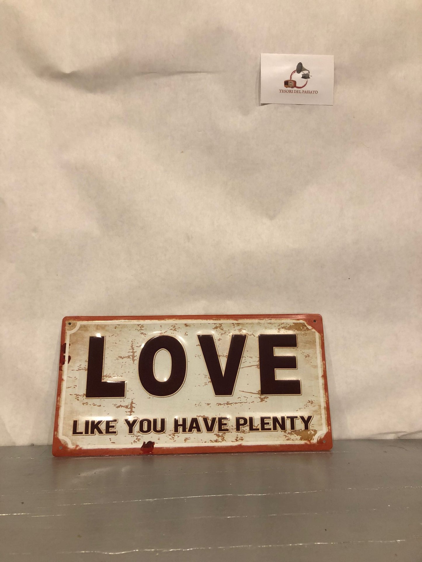 Targa Vintage in Metallo LOVE – Insegna Shabby Chic con Scritta Motivazionale