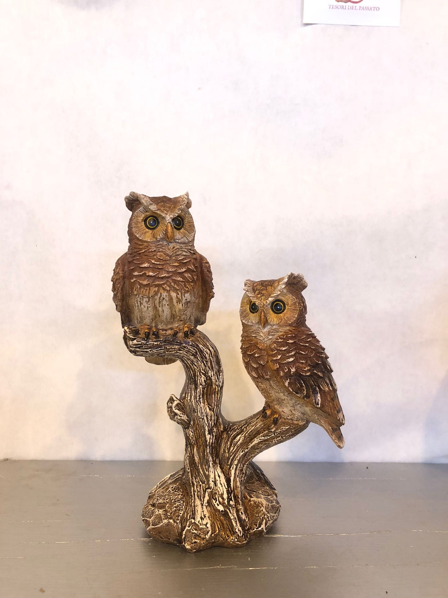 Statuetta Decorativa Gufi su Ramo – Soprammobile Gufo in Resina Realistica per Casa e Ufficio