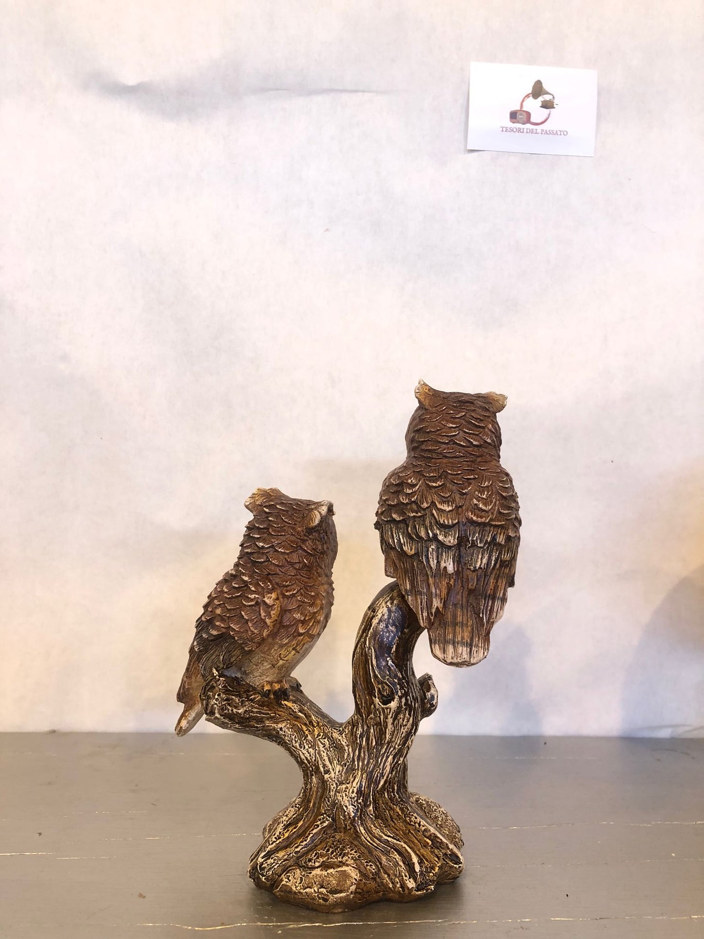 Statuetta Decorativa Gufi su Ramo – Soprammobile Gufo in Resina Realistica per Casa e Ufficio