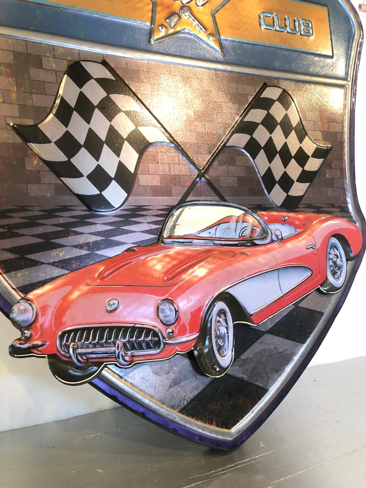 Insegna Vintage Car Club – Auto d’Epoca Rossa e Bandiere Racing in Metallo