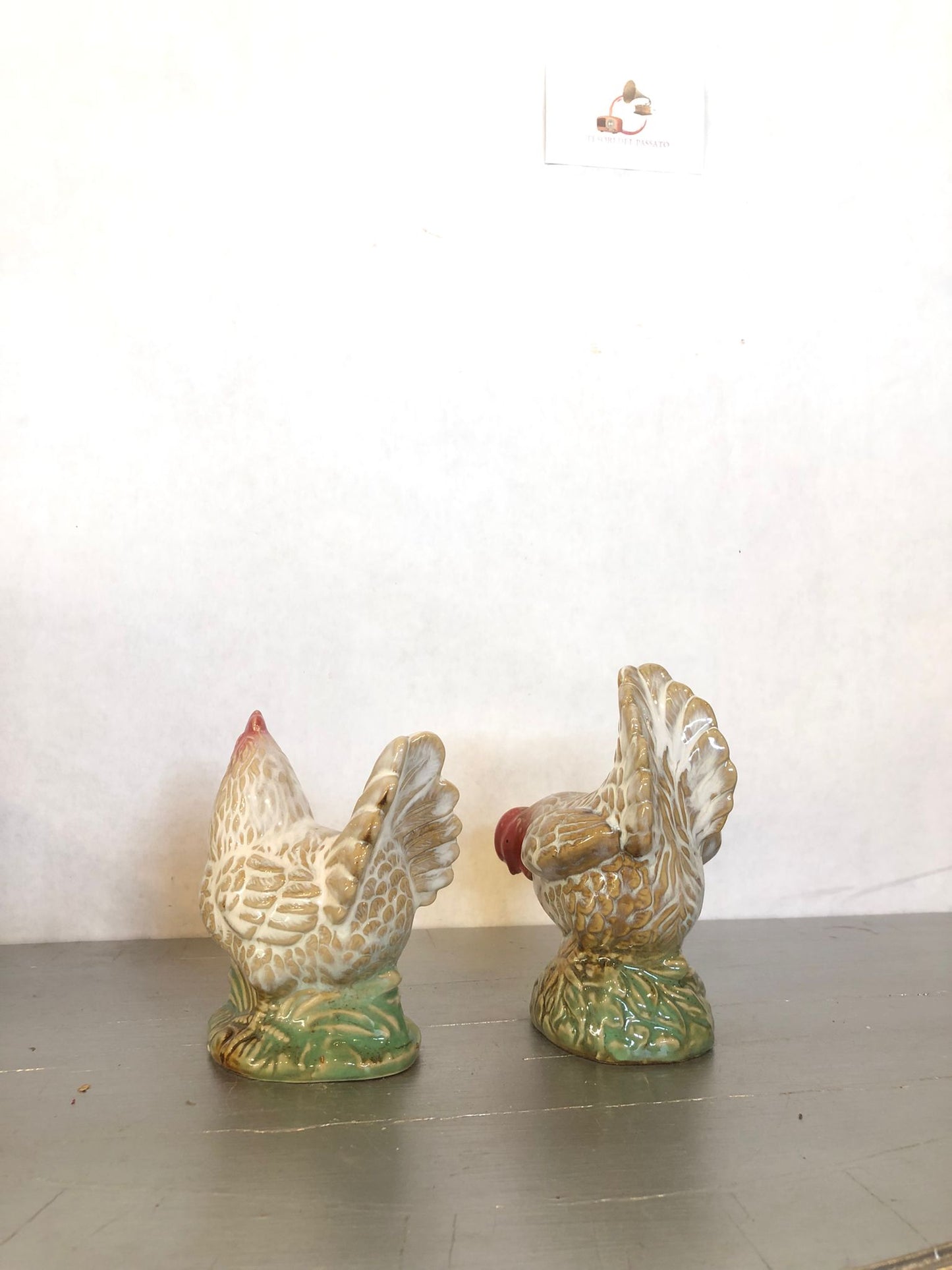 Coppia Galline in Ceramica Vintage Dipinte a Mano – Soprammobili Rustici da Collezione