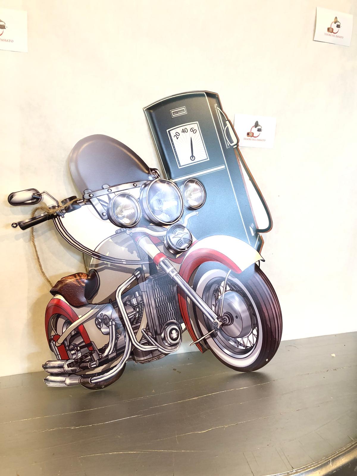 Cartello Moto Custom con Pompa Benzina – Insegna Vintage Retrò Biker