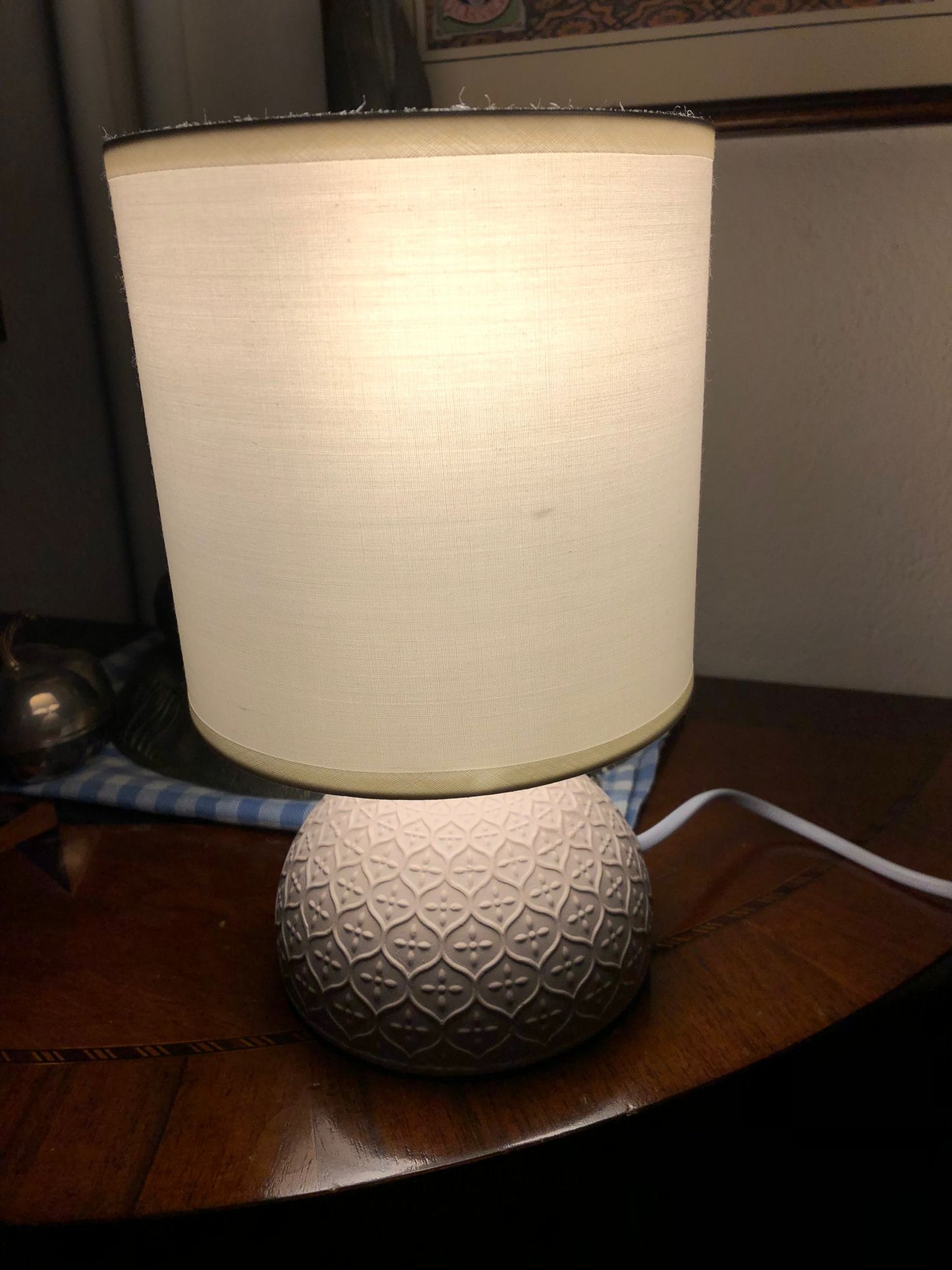Lampada da Tavolo in Ceramica Decorata Abat-Jour Elegante dal Design Contemporaneo