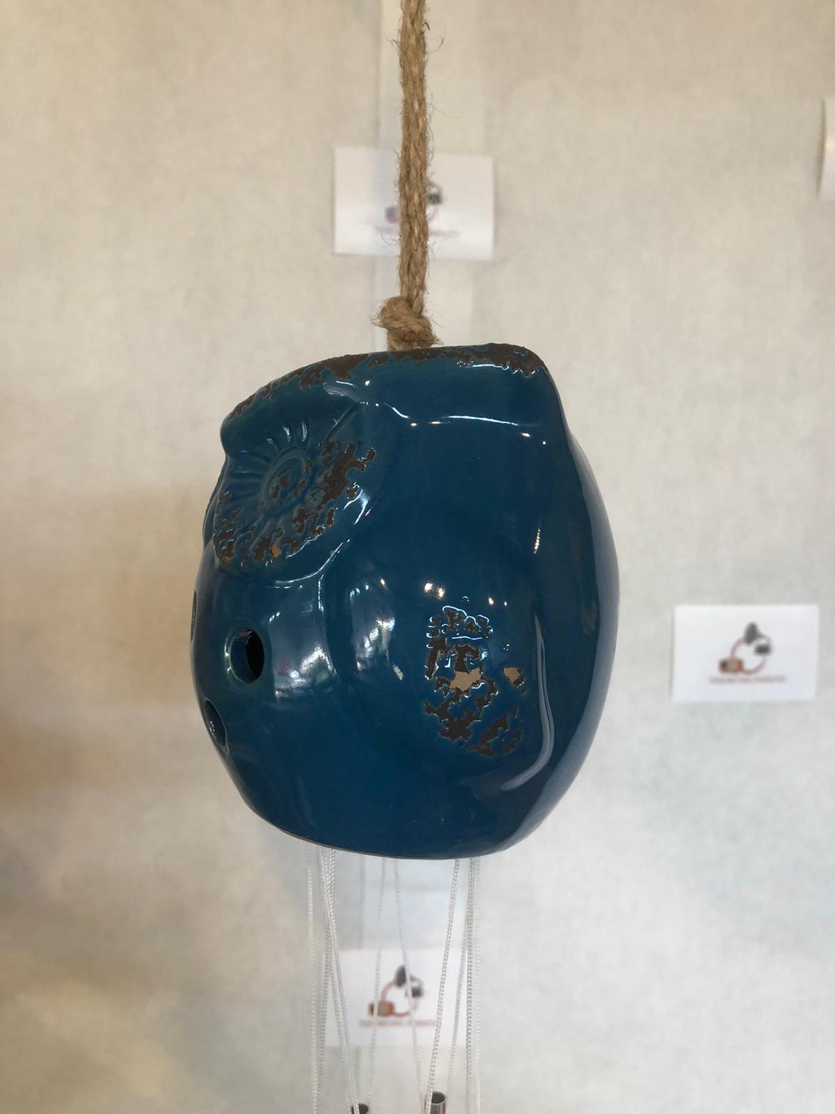 Pendaglio a Vento Gufo Blu in Ceramica – Decorazione da Giardino con Suono Armonioso